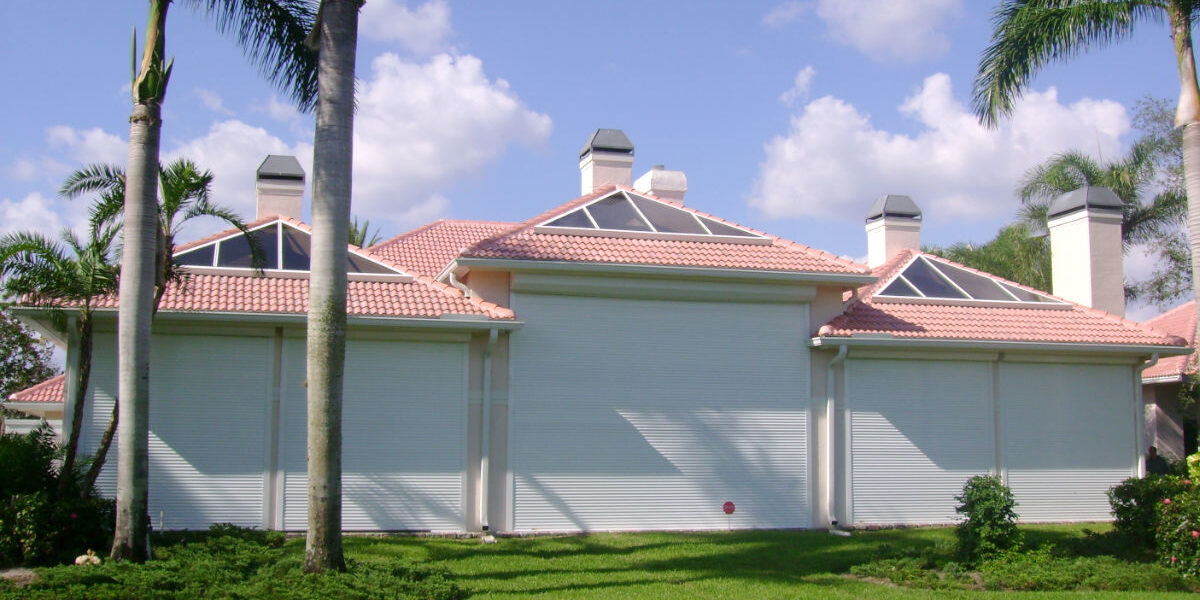 where-can-i-buy-hurricane-shutters-florida house with hurricane shutters in florida