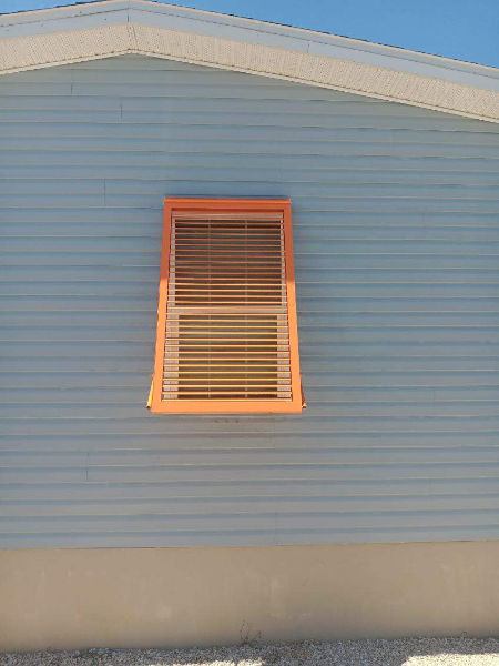 Bahama shutter