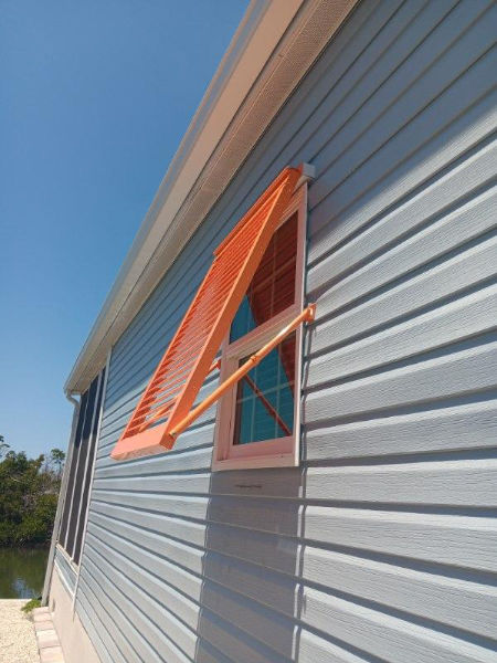 Bahama shutter
