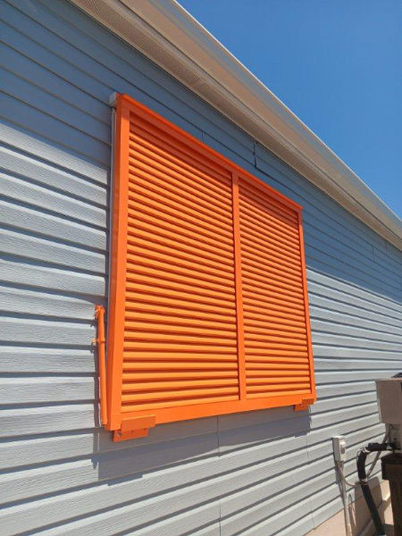 Bahama shutter